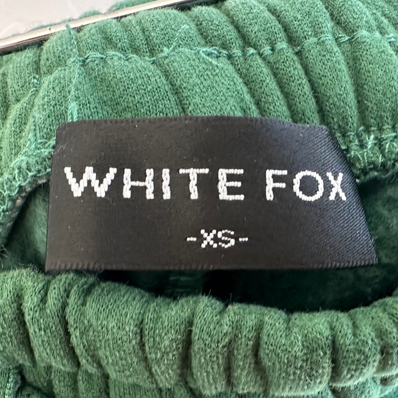 White Fox Sweat Shorts Green Women’s - Size XSmall - Picture 7 of 10